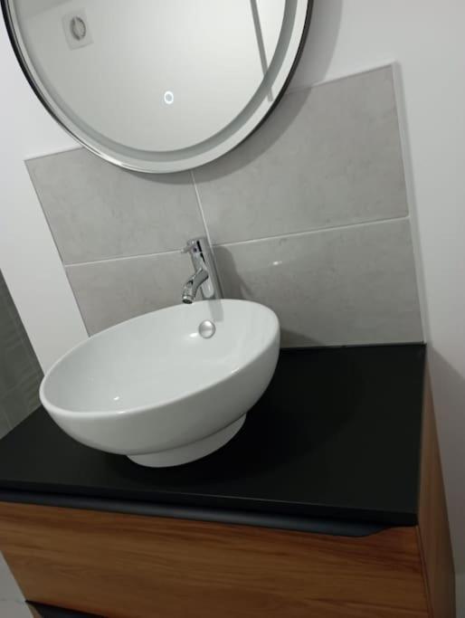 Apartamento Cosy Bellamy Angulema Exterior foto